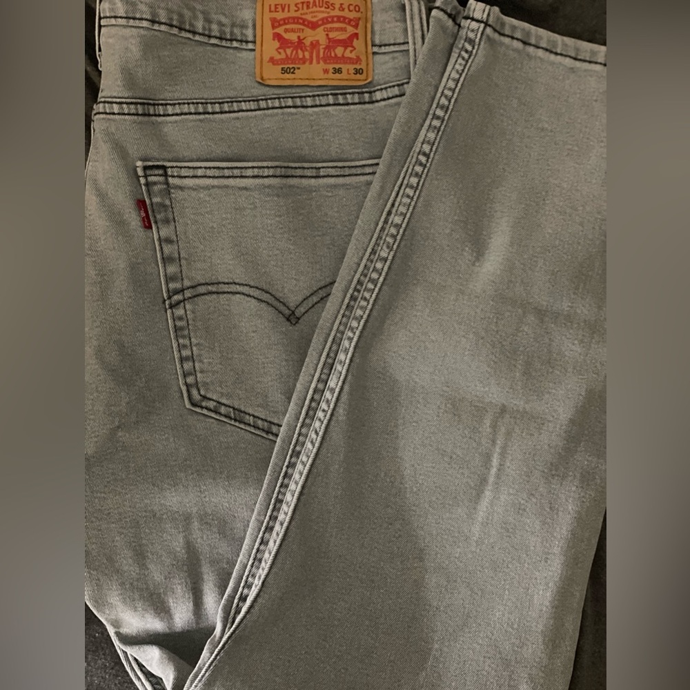 Man’s Levi Jeans Light Gray